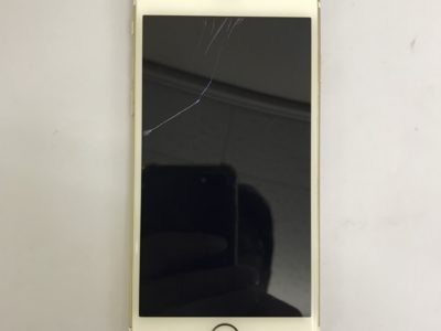 北九州市よりiPhone6Sの液晶不具合