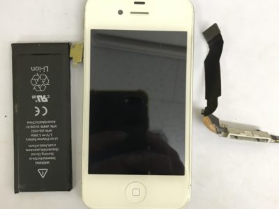 北九州市よりiPhone4Sのドックコネクタ・バッテリー交換