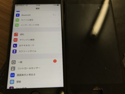 北九州市よりiPhone8の液晶不具合