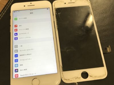 北九州市よりiPhone8の液晶不具合