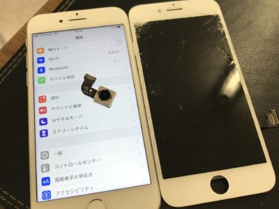 北九州市よりiPhone8の液晶不具合+リアカメラ交換