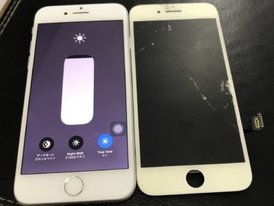 北九州市よりiPhone8の液晶不具合（HQパネル）