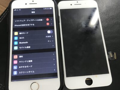 北九州市よりiPhone8の液晶不具合