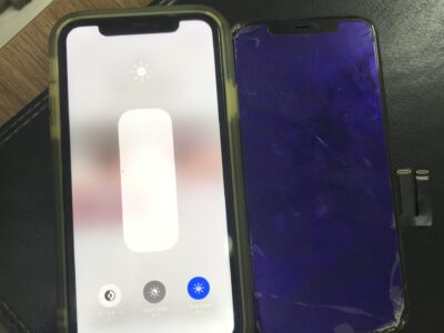 北九州市よりiPhone11の液晶不具合