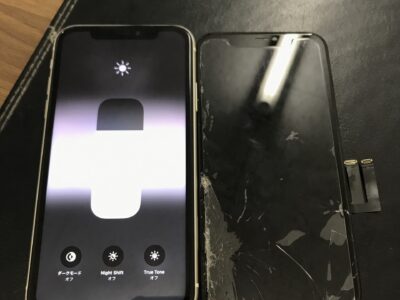 北九州市よりiPhone11の液晶不具合