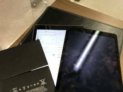 北九州市よりiPadAir2の液晶不具合+バッテリー交換