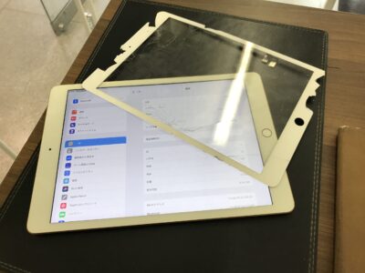 北九州市よりiPad7のガラス割れ修理