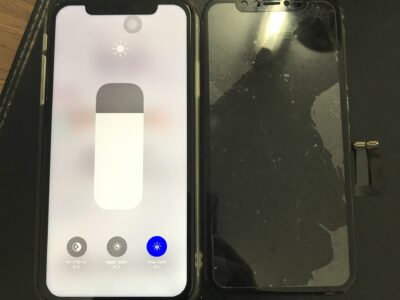 北九州市よりiPhone11の液晶不具合