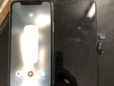 北九州市よりiPhone11Proの液晶不具合