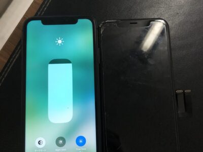 北九州市よりiPhone11のガラス割れ修理