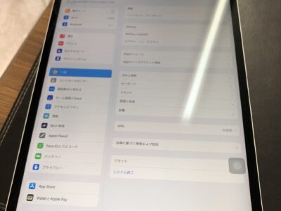 北九州市よりiPad12.9第３世代のガラス割れ修理