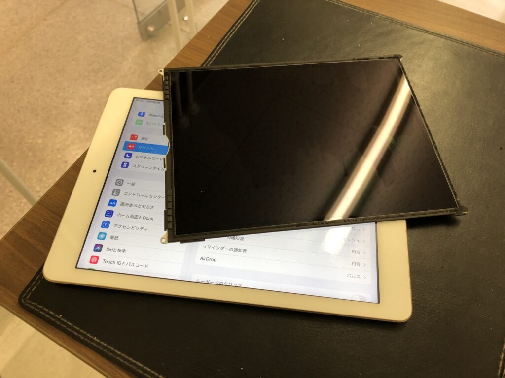 iPad5　液晶不具合　小倉