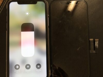 北九州市よりiPhone11の液晶不具合