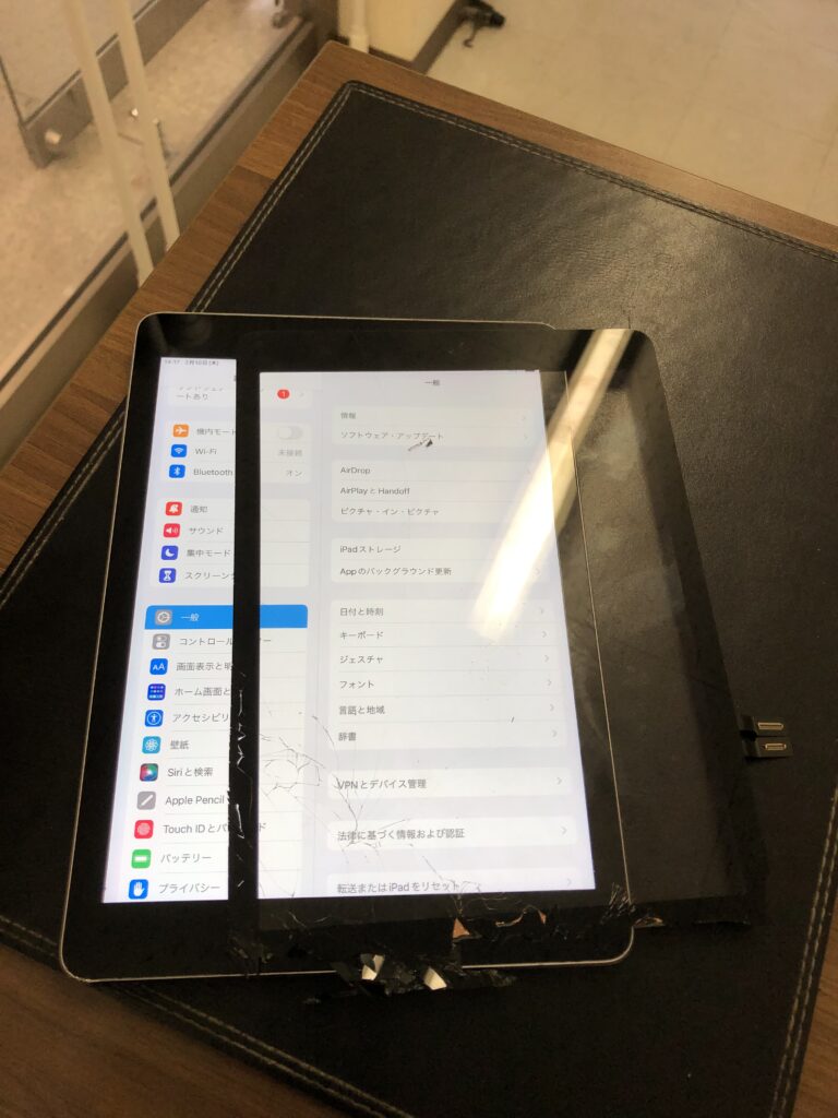 iPad6　ガラス割れ修理　小倉