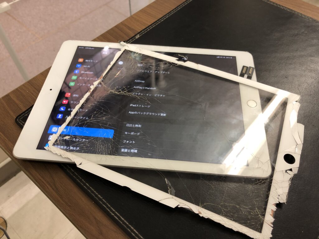 iPad6　ガラス割れ修理　小倉