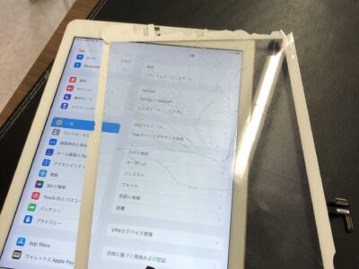 北九州市よりiPad5のガラス割れ修理