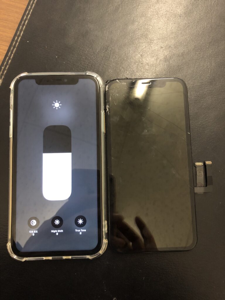 iPhone11　ガラス割れ修理　小倉