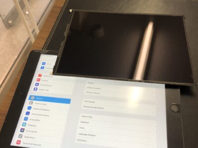 北九州市よりiPad7の液晶不具合