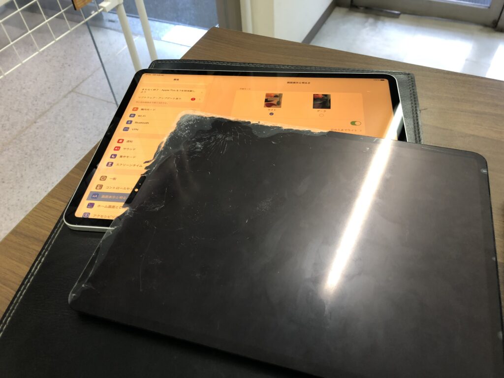 北九州市　iPadPro12.9第3世代　ガラス割れ修理　小倉