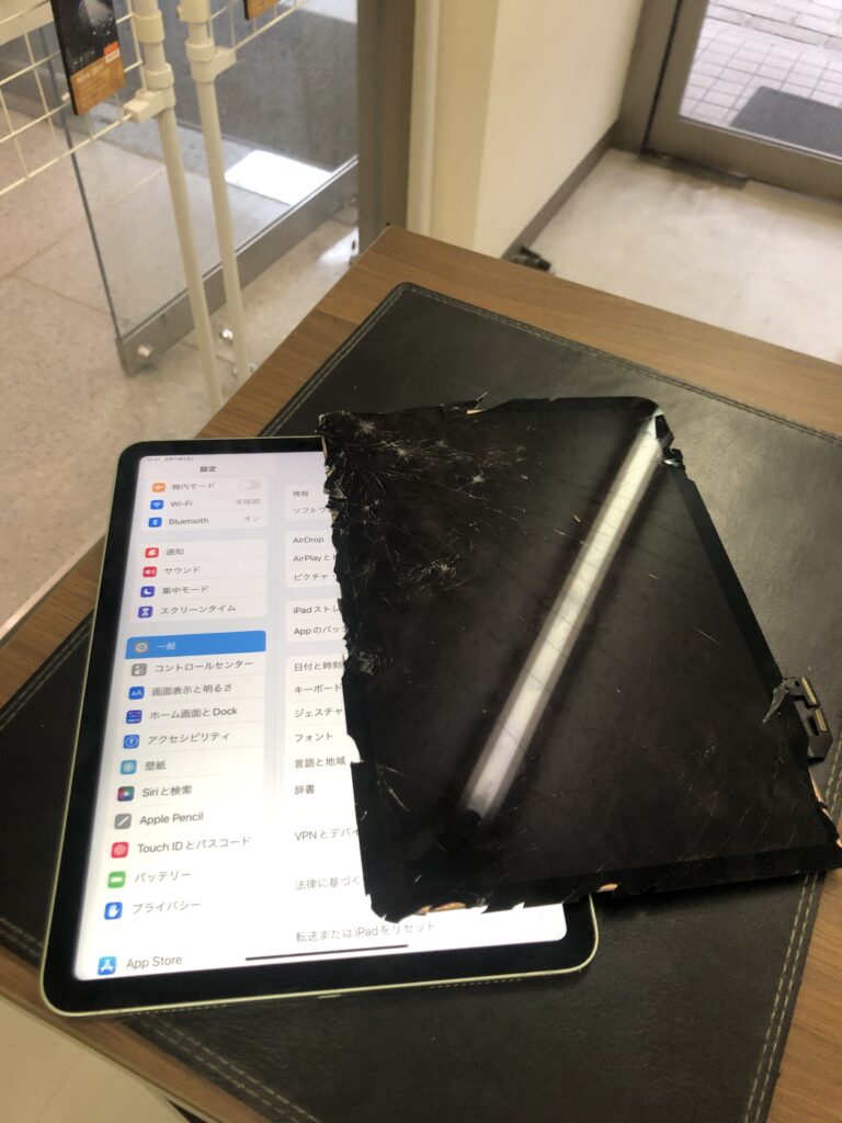 北九州市　iPadAir4　液晶不具合　小倉