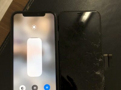 北九州市よりiPhone11の液晶不具合