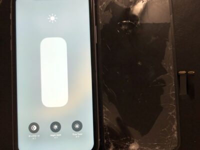 北九州市よりiPhone11の液晶不具合