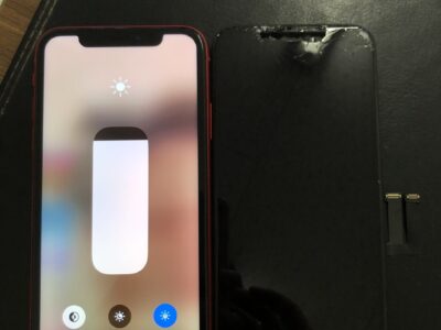 北九州市よりiPhone11のガラス割れ修理