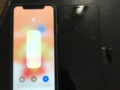 北九州市よりiPhone11の液晶不具合