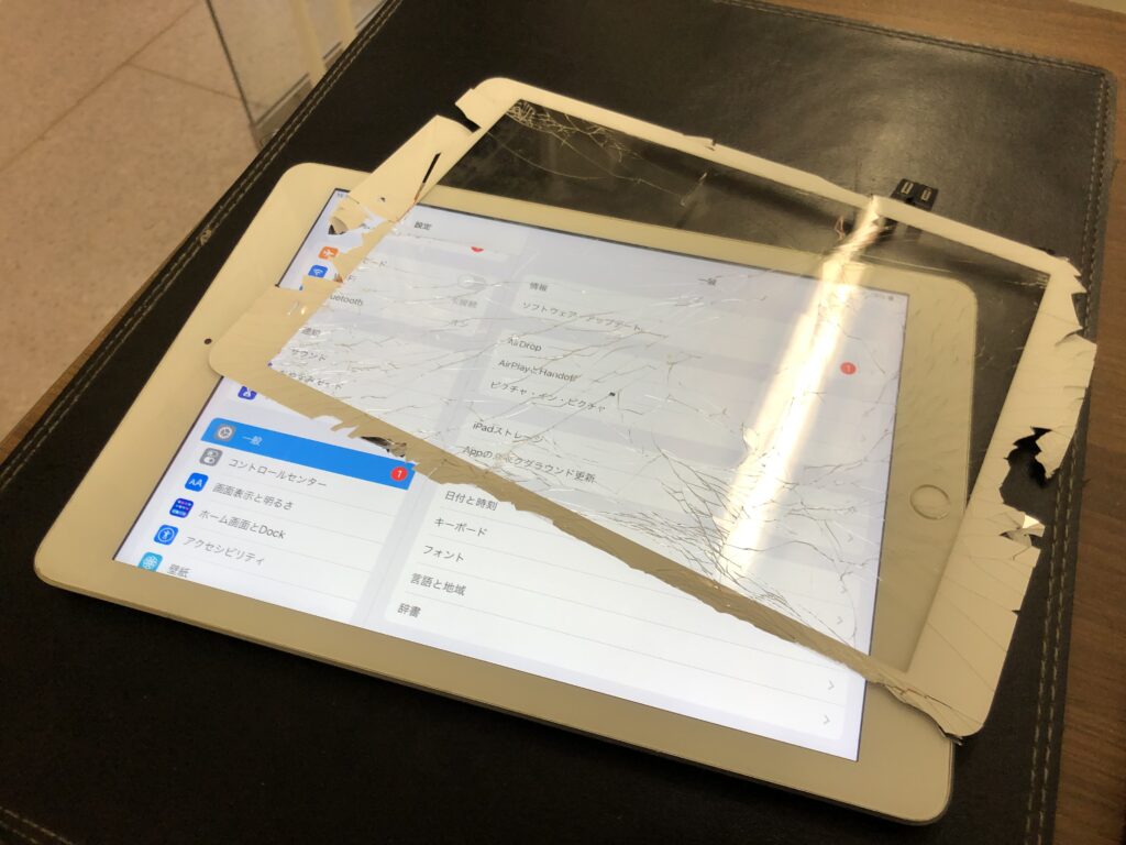 北九州市　小倉　iPad6　ガラス割れ修理