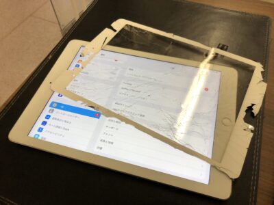 北九州市よりiPad6のガラス割れ修理