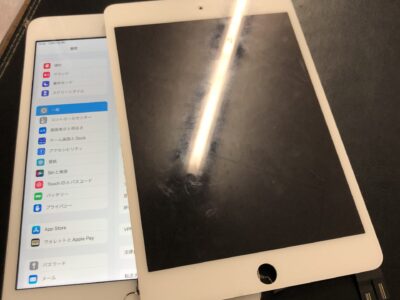 北九州市よりiPadmini4の液晶不具合