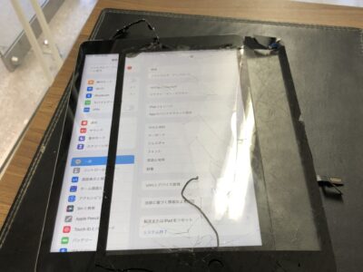 北九州市よりiPad6のガラス割れ修理