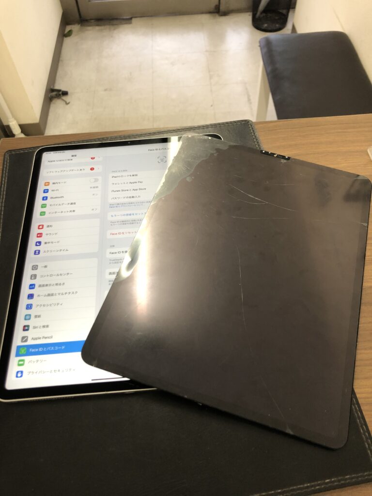 北九州市　小倉　iPadPro12.9第4世代　ガラス割れ修理