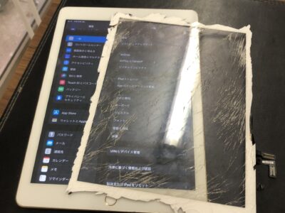 北九州市よりiPad5のガラス割れ修理