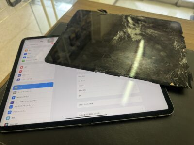 iPad Pro 12.9インチ（第3世代） パネル交換修理 完全解説【作業時間：約180分】